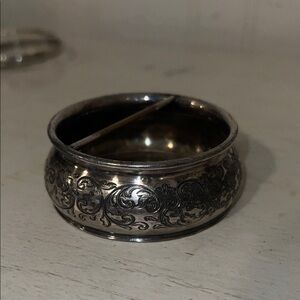 Stunning Antique Silver Plated embossed ash try Superior S.p. Co